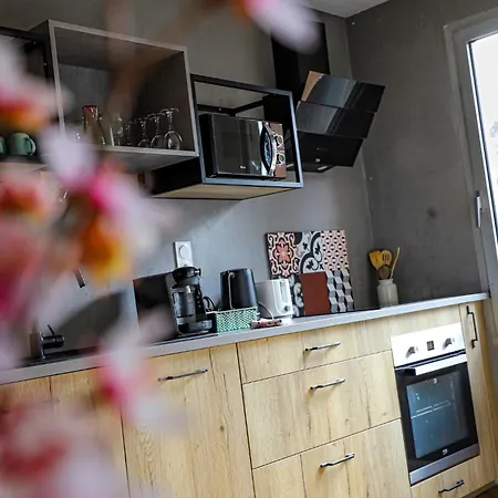 Apartment Hippodrome - Piscine - Parking Free - Metro *