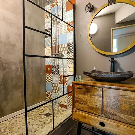 Hippodrome - Piscine - Parking Free - Metro *